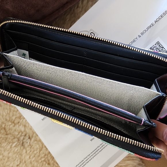 NWOT Dooney & Bourke Disney Parks Rainbow Mickey Mouse Large Wallet 💗🌈💜🐁 - Picture 9 of 15